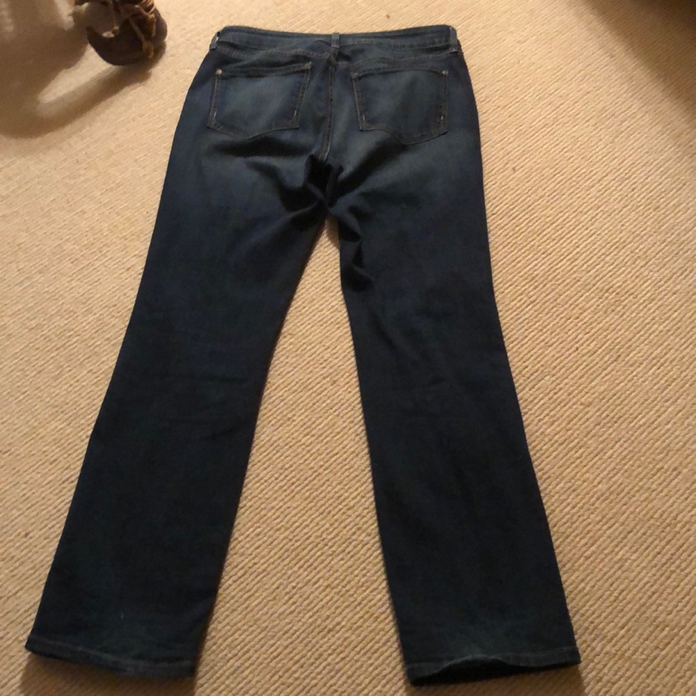NYDJ Slim cut Jean.  Style Name - ‘Straight’ - Picture 3 of 3